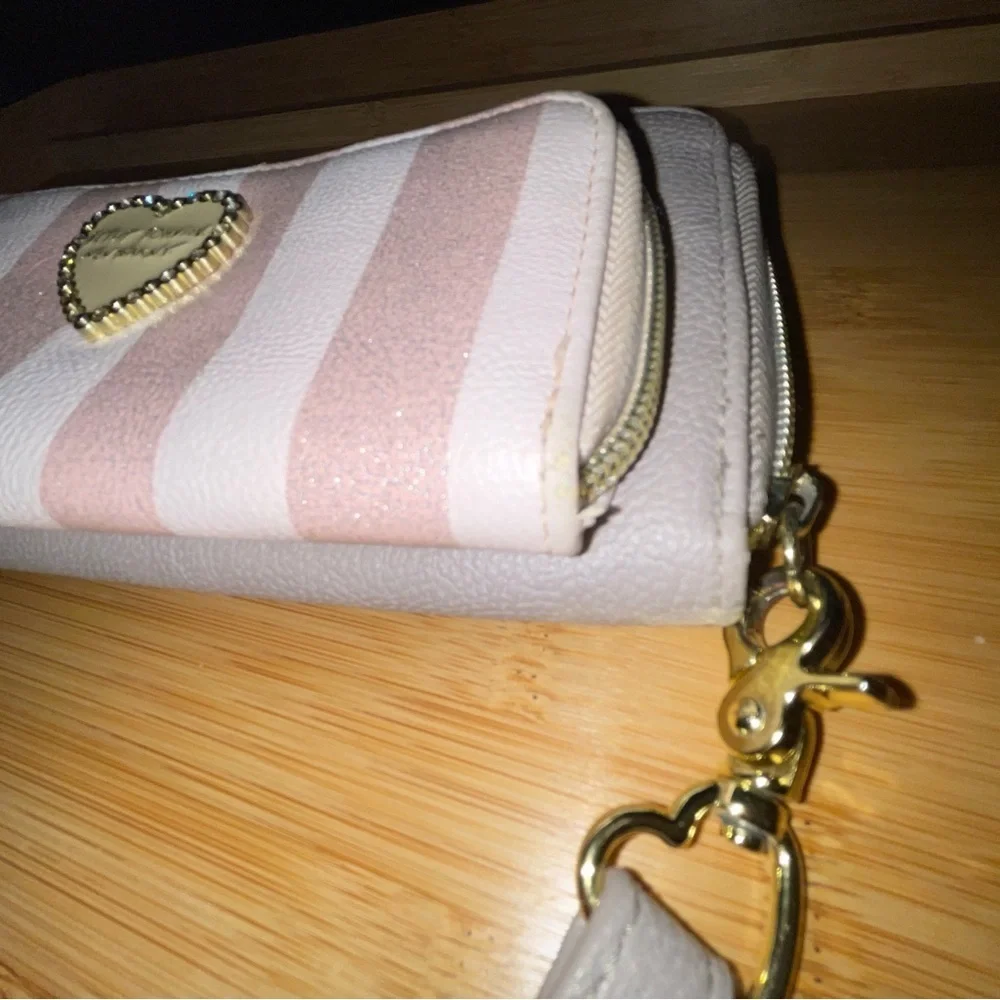 Betsy Johnson Two toned wallet